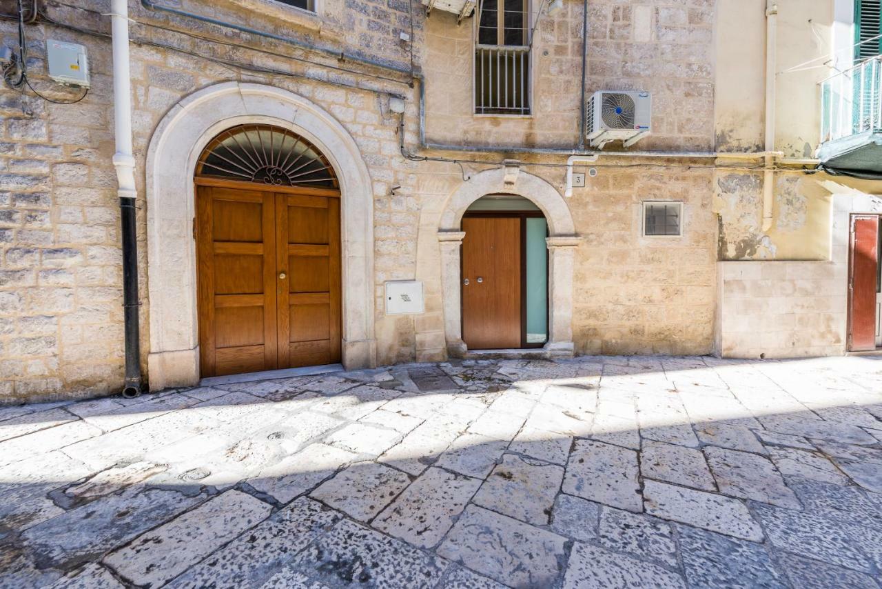 San Nicola Old Town Apartment CasatuaБари Экстерьер фото