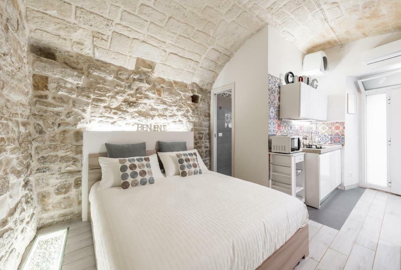 San Nicola Old Town Apartment CasatuaБари Экстерьер фото
