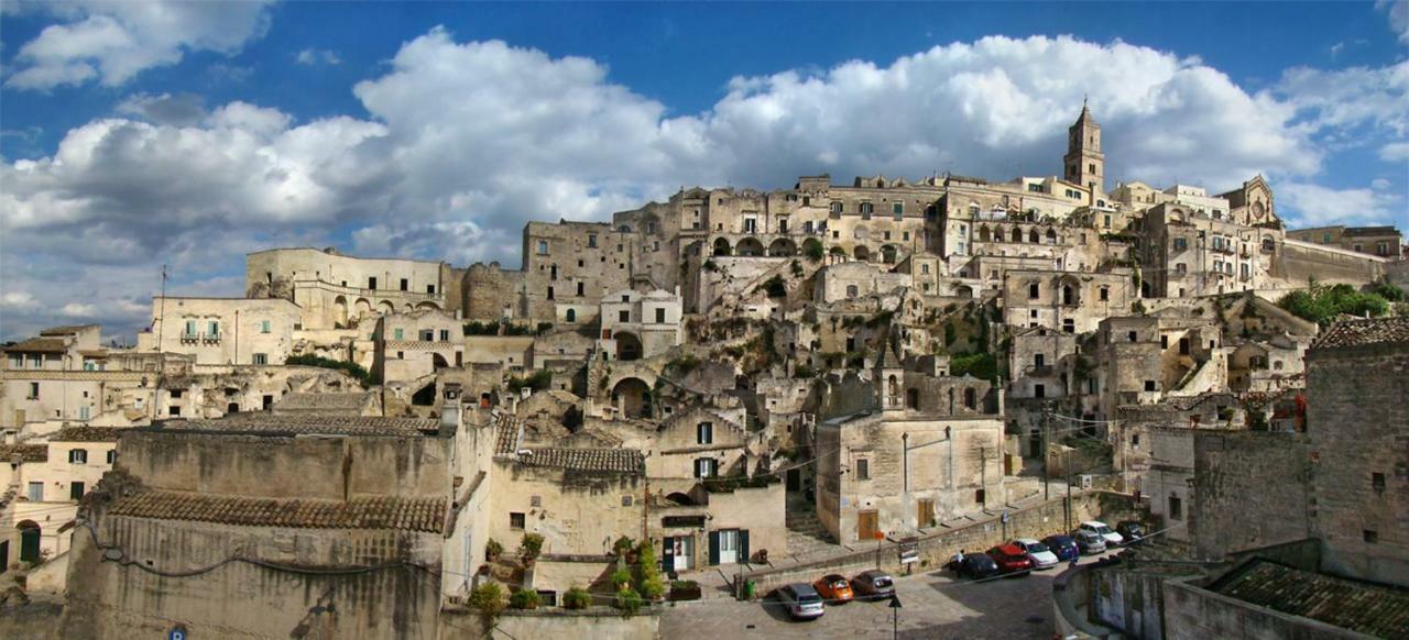 San Nicola Old Town Apartment CasatuaБари Экстерьер фото